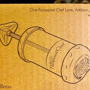 The Pampered Chef #1526. Cookie Press, Cracker Press. Complete.